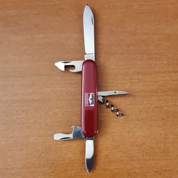 Victorinox Other - Victorinox Swiss Army Knife Marlboro Addition